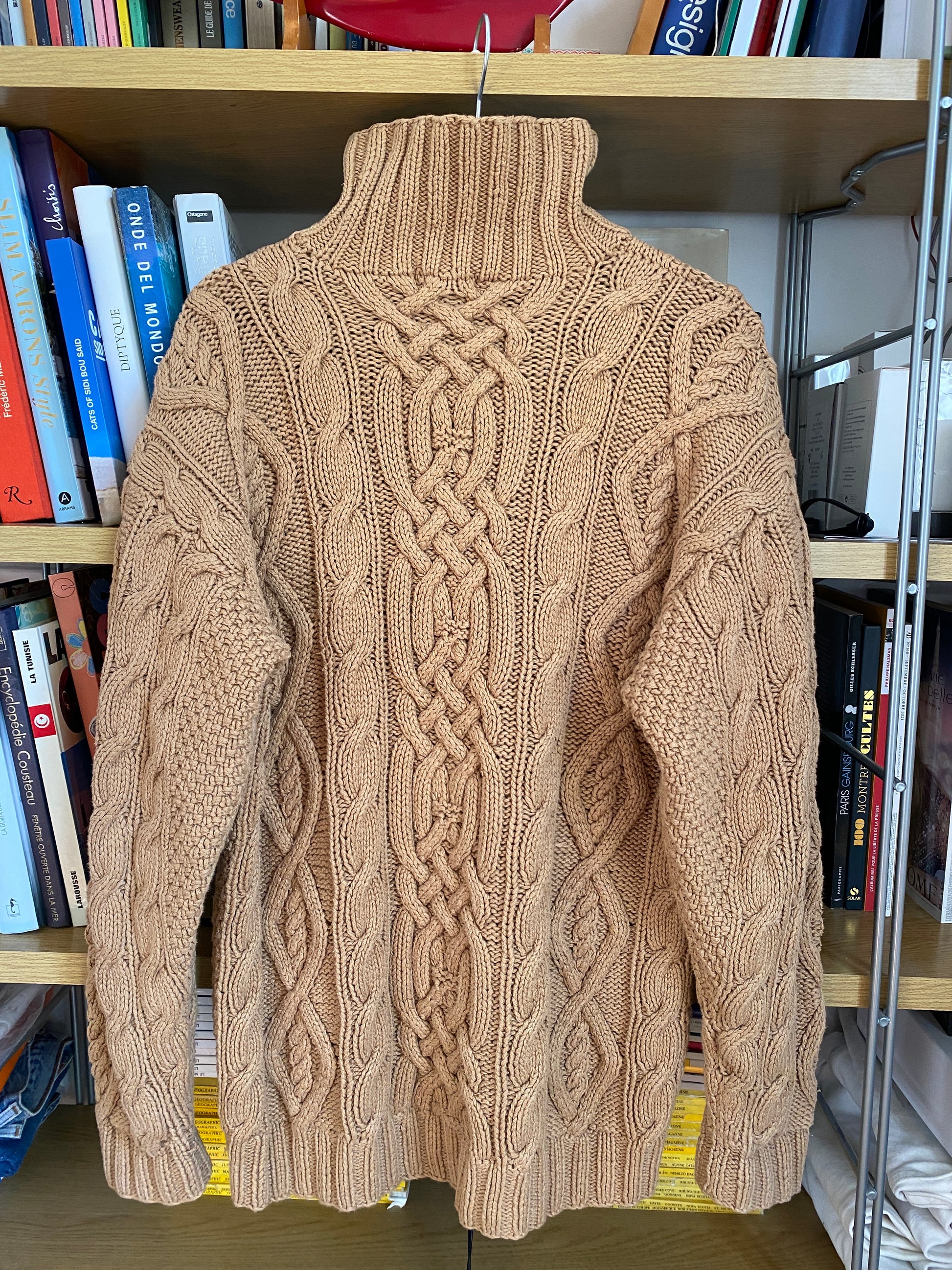 c.1990 Brown Handknitted Blanc Bleu pullover