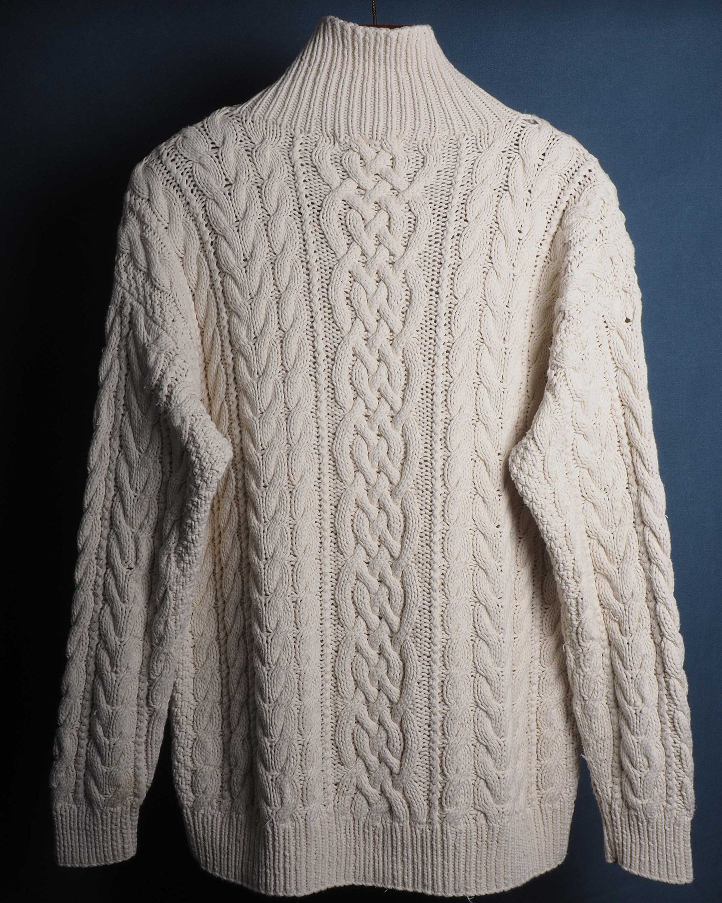 c.1980 Hand Knitted Blanc Bleu Pullover