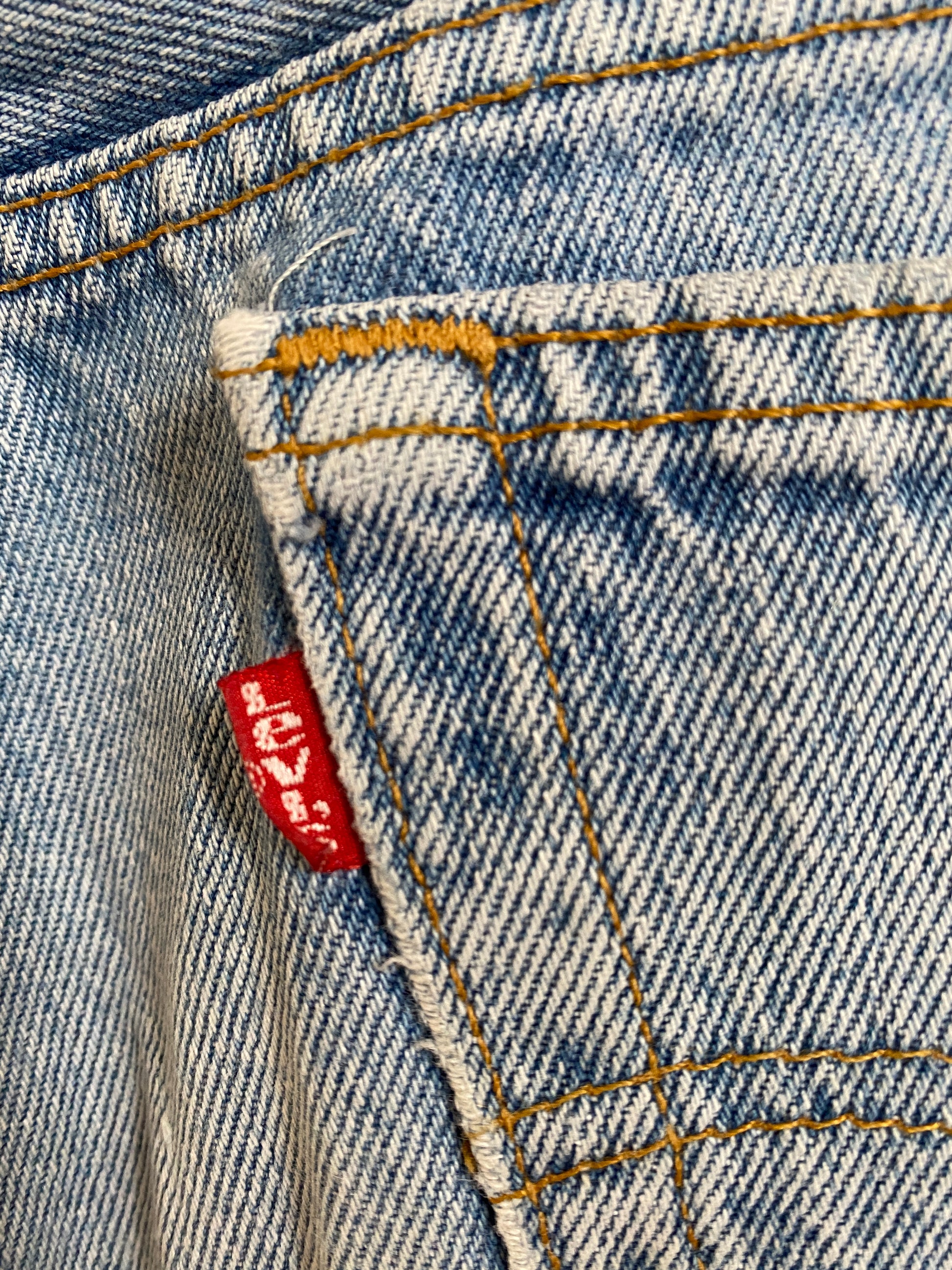 c.1990 Levi's 501 (34x30) Made in U.S.A