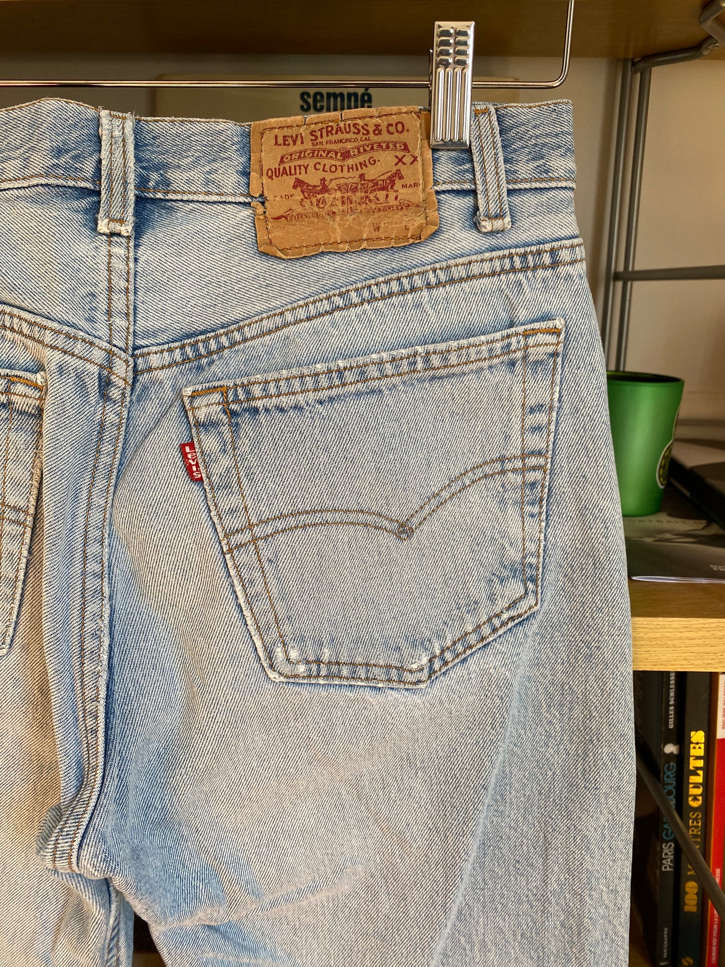 c.1990 Levi's 501 (31x34) Made in U.S.A