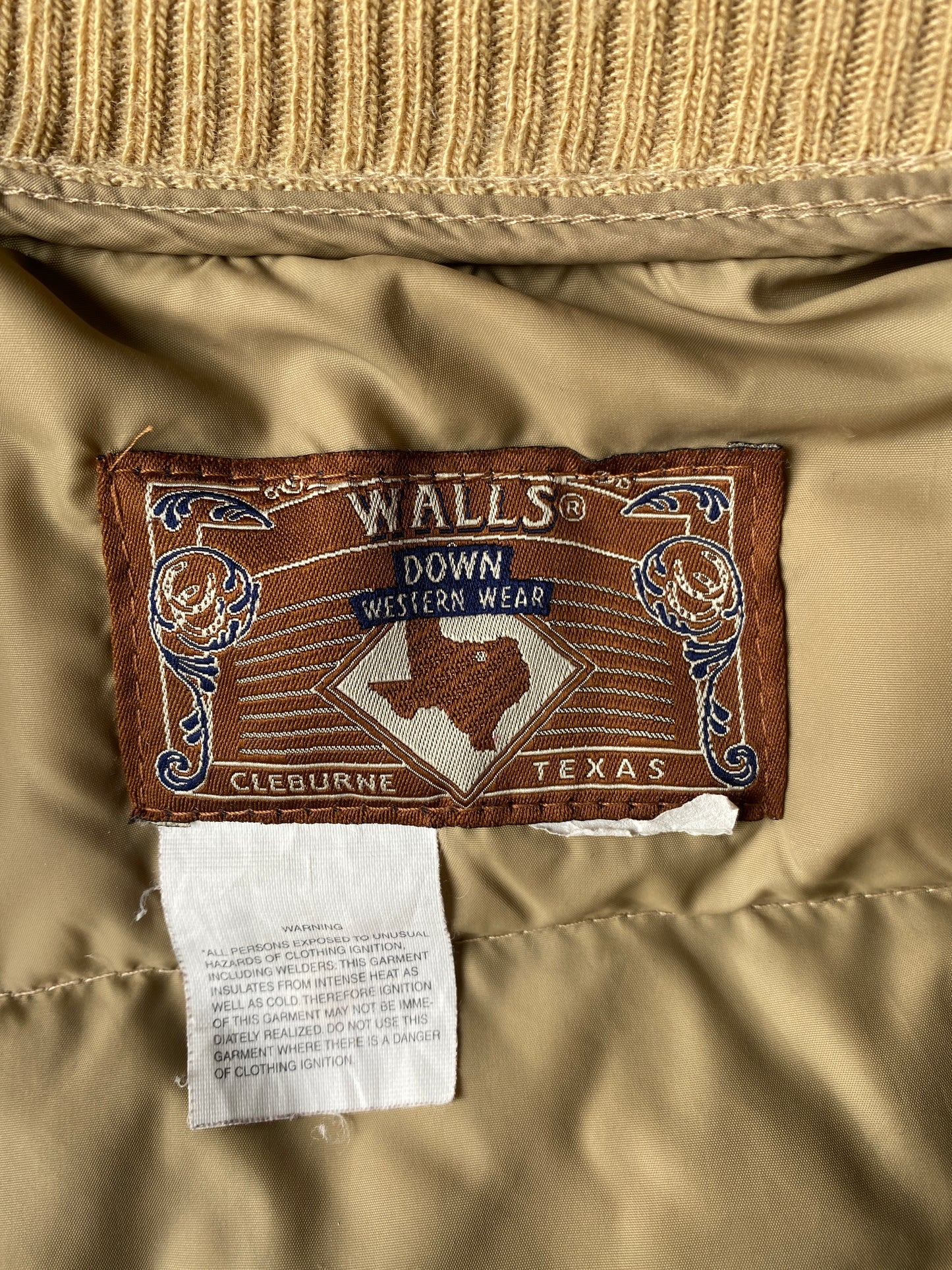 c.1990 Walls Outdoor Down Jacket Creme