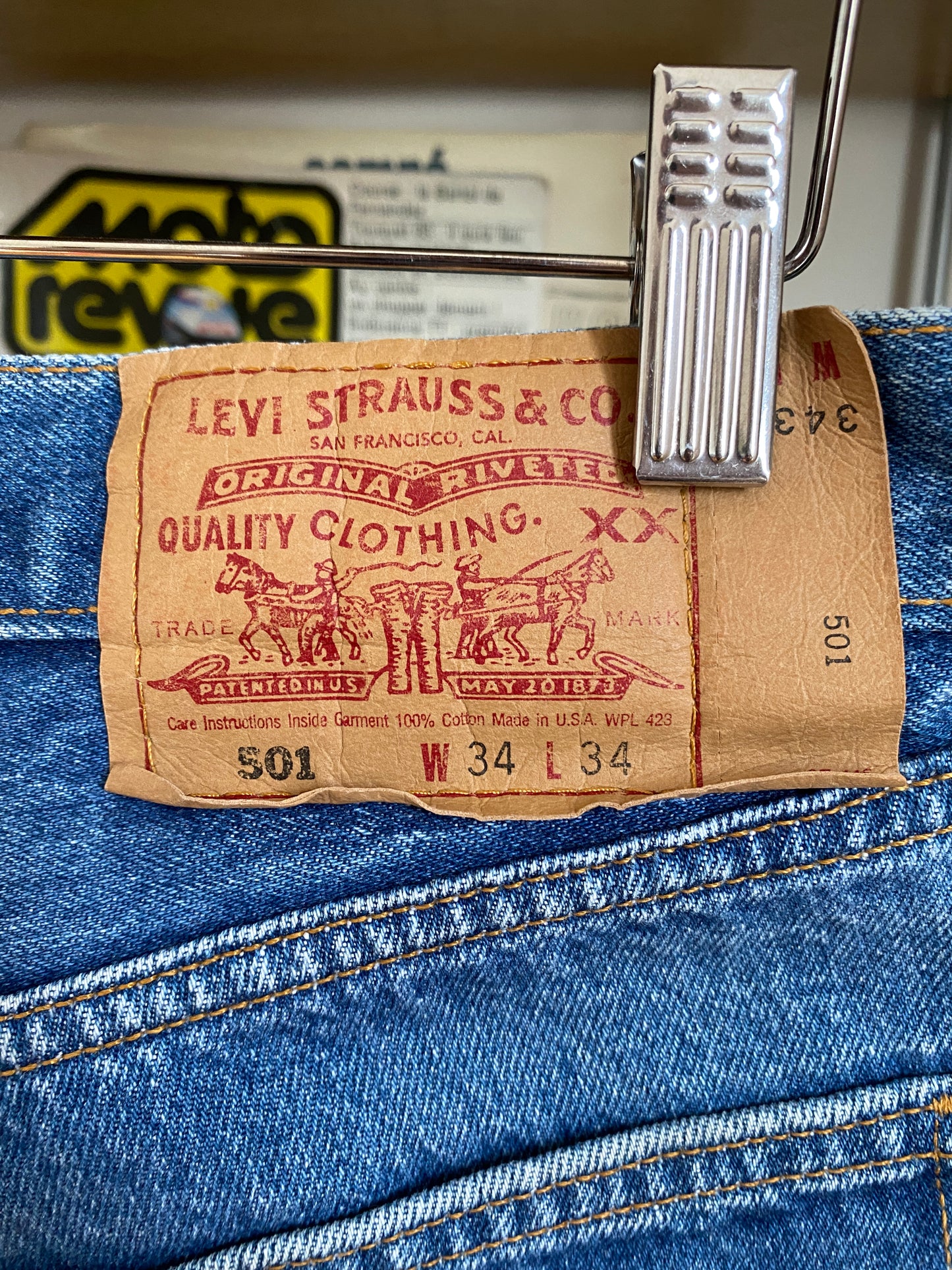 c.1990 Levi's 501 (34x34) Made in U.S.A