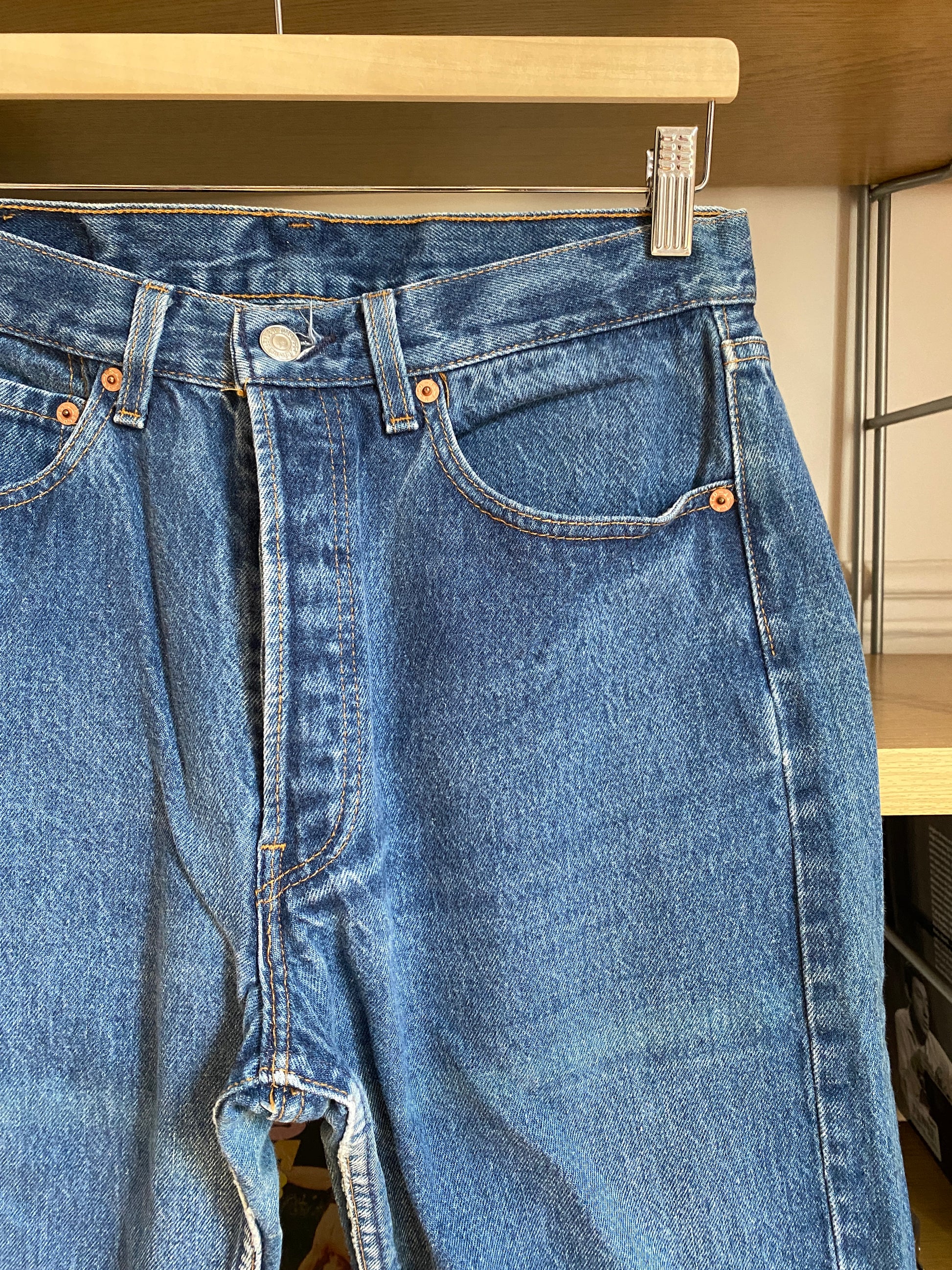 c.1980 Levi's 501 (33x34) Made in U.S.A