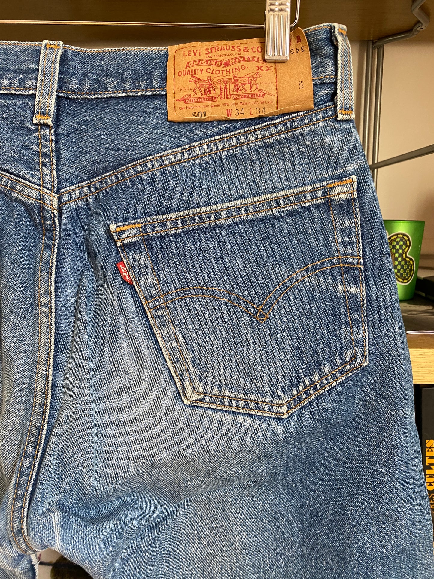 c.1990 Levi's 501 (34x34) Made in U.S.A