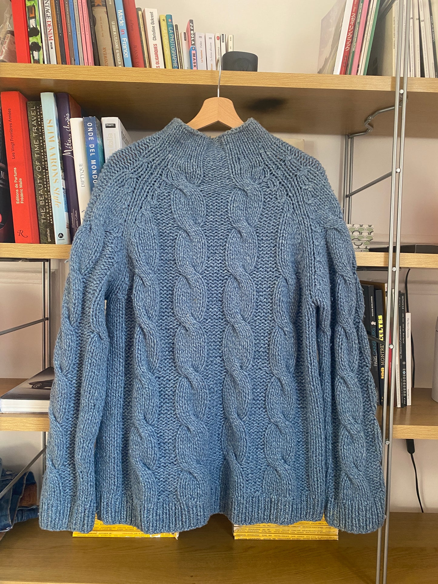 HandKnitted Bleu Blanc pullover