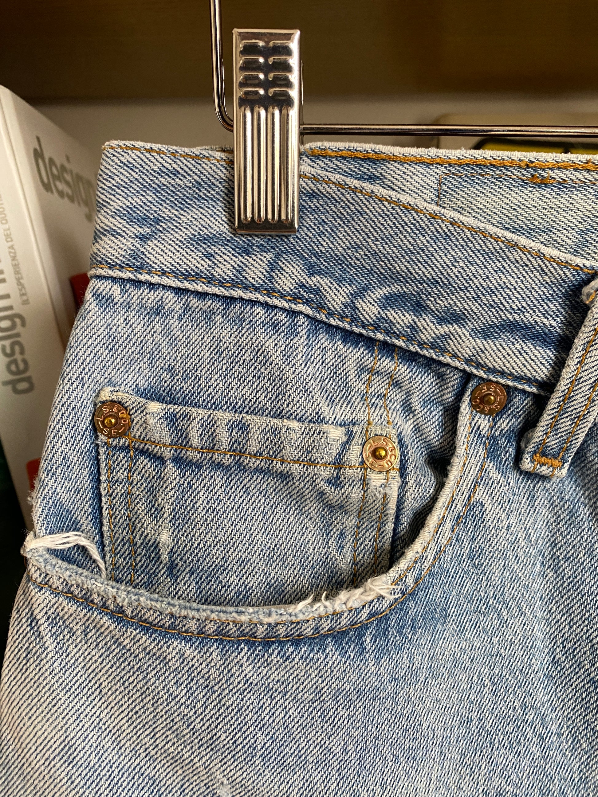 c.1990 Levi's 501 (34x30) Made in U.S.A