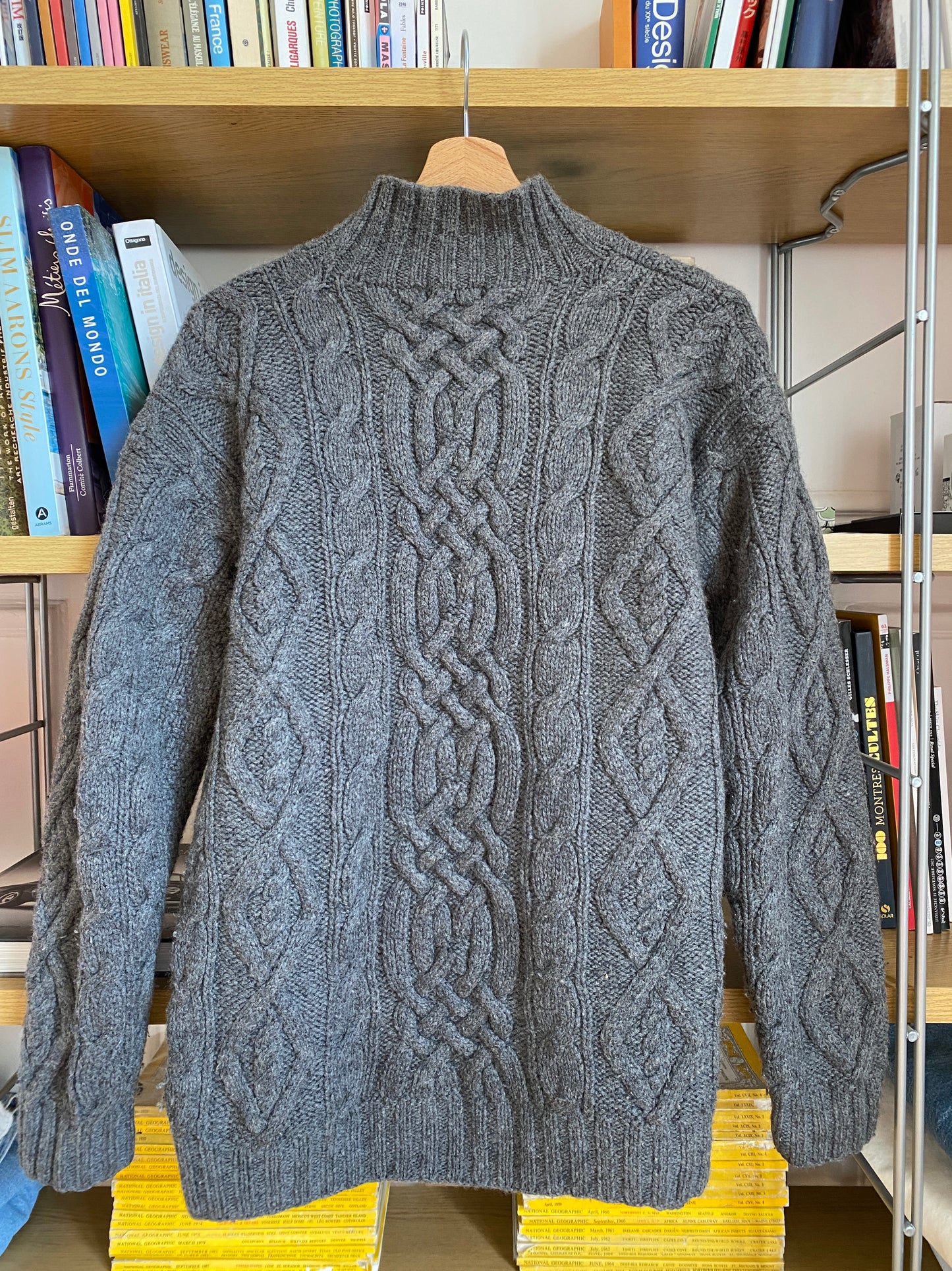 c.1990 Wool Handknitted Blanc Bleu pullover